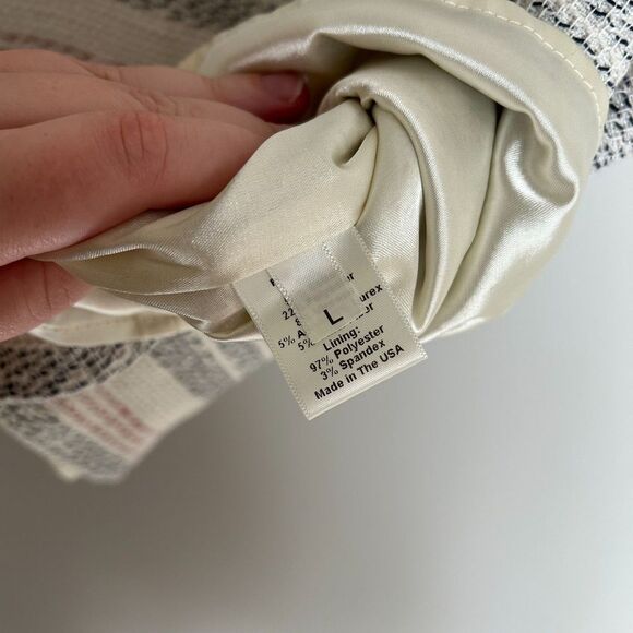 Paper Crown Tweed Blouse - Picture 11 of 12